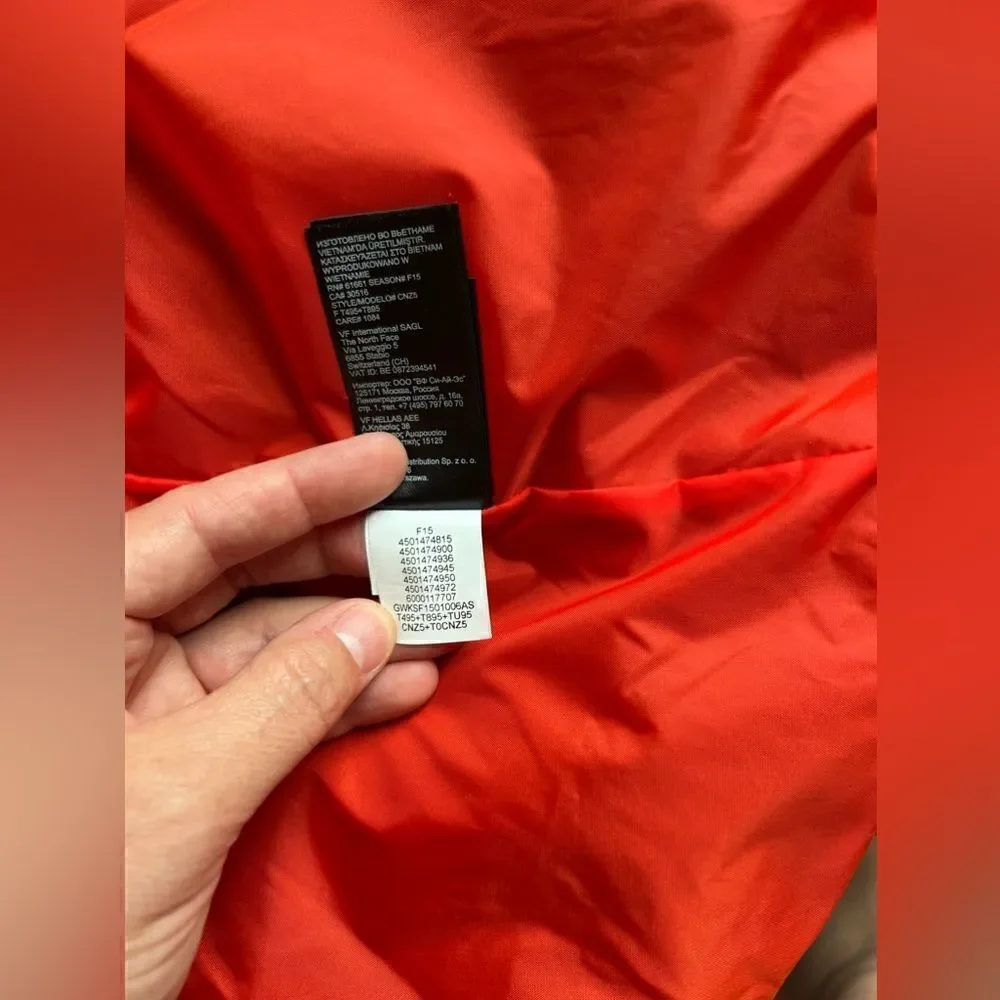THE NORTH FACE MEN’S JACKET HOODIE SIZE SMALL